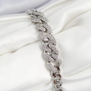 Pirinç Zirkon Taşlı Küba Zincir Model Gümüş Renk Kadın Bileklik