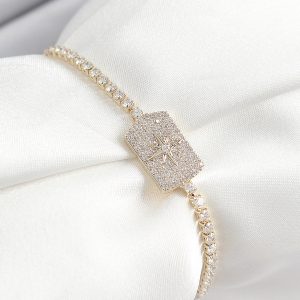 Pirinç Zirkon Taşlı Kutup Yıldızı Model Gold Renk Asansörlü Kadın Bileklik