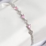 Pirinç Zirkon Taşlı Pembe Kalp Model Gümüş Renk Kadın Bileklik