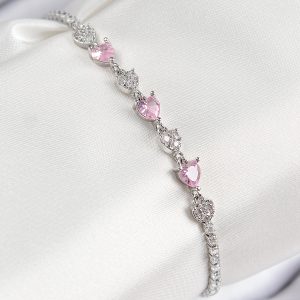 Pirinç Zirkon Taşlı Pembe Kalp Model Gümüş Renk Kadın Bileklik