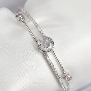 Pirinç Zirkon Taşlı Pırlanta Model Gümüş Renk Kadın Bileklik