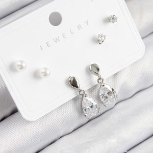 Pirinç Zirkon Taşlı Sallantılı Damla Model Gümüş Renk 925 Ayar Gümüş Çivi Kadın Küpe Set