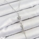 Pirinç Zirkon Taşlı Sıralı Yıldız Figürlü Y Model Gümüş Renk Kadın Kolye