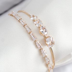 Pirinç Zirkon Taşlı Su Yolu Model Gold Renk Kadın Bileklik