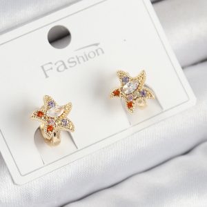 Pirinç Zirkon Taşlı Yıldız Model Gold Renk Çocuk Küpe