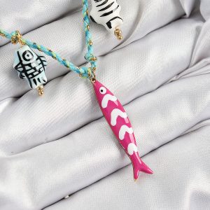 Seramik Motifli Pembe Balık Figürlü Model Mavi İp Kadın Kolye