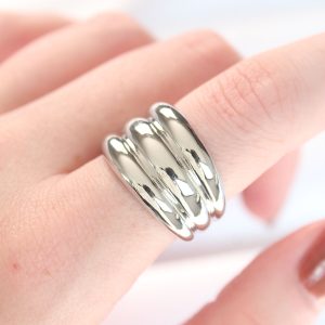 Silver Renk Ayarlanabilir Çizgili Bombe Yüzük