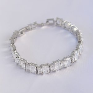 Vip Seri Pirinç Zirkon Taşlı Gümüş Renk Baget Su Yolu Model Bileklik