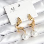 inci Detaylı Sarmal Model Gold Renk Pirinç Kadın Küpe