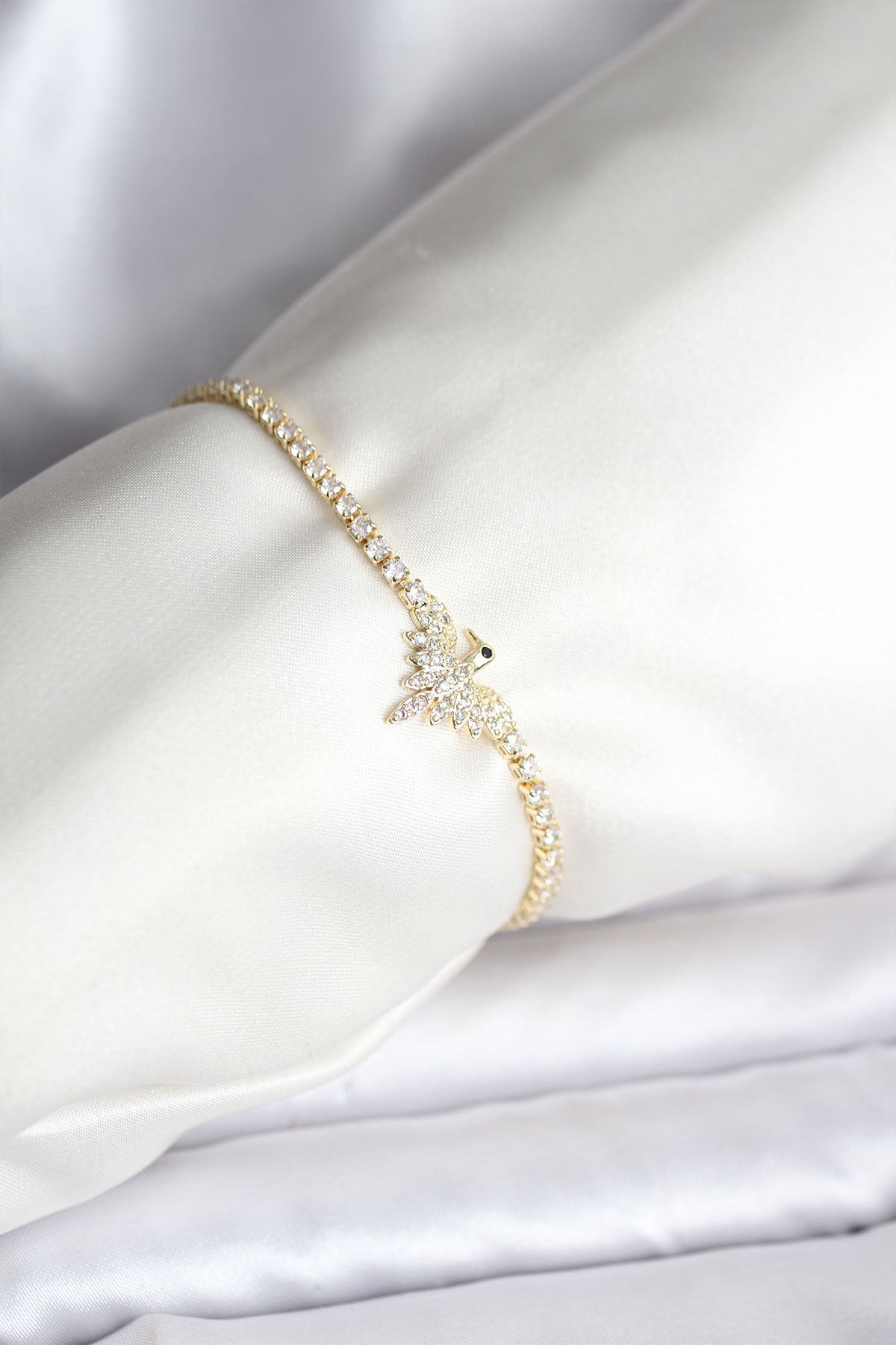 Anka Kuşu Model Zirkon Taşlı Gold Renk Pirinç Su Yolu Kadın Bileklik