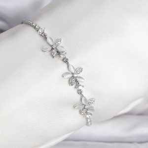 Çiçek Model Zirkon Taşlı Gümüş Renk Pirinç Su Yolu Kadın Bileklik