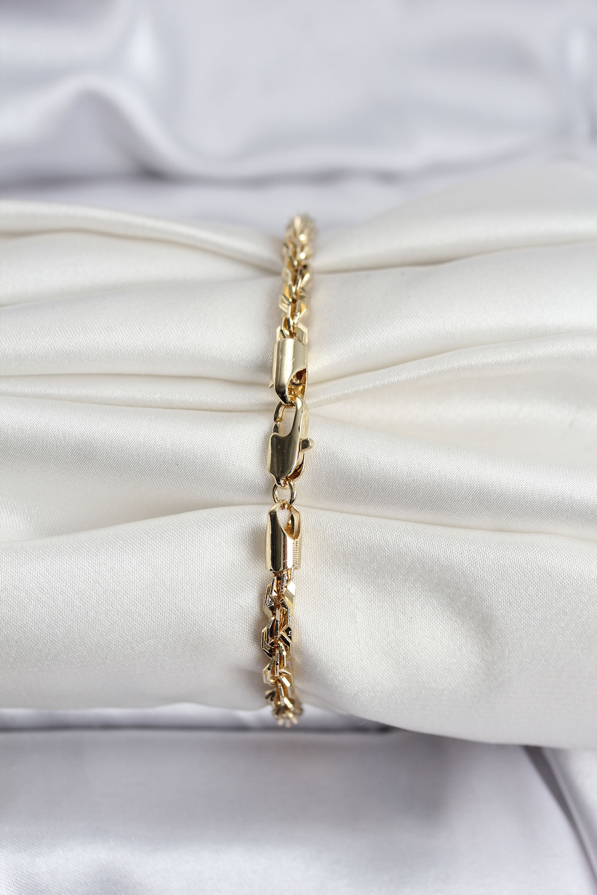 14K Gold Renk Kaplama Burgu Zincir Model CM Kadın Bileklik