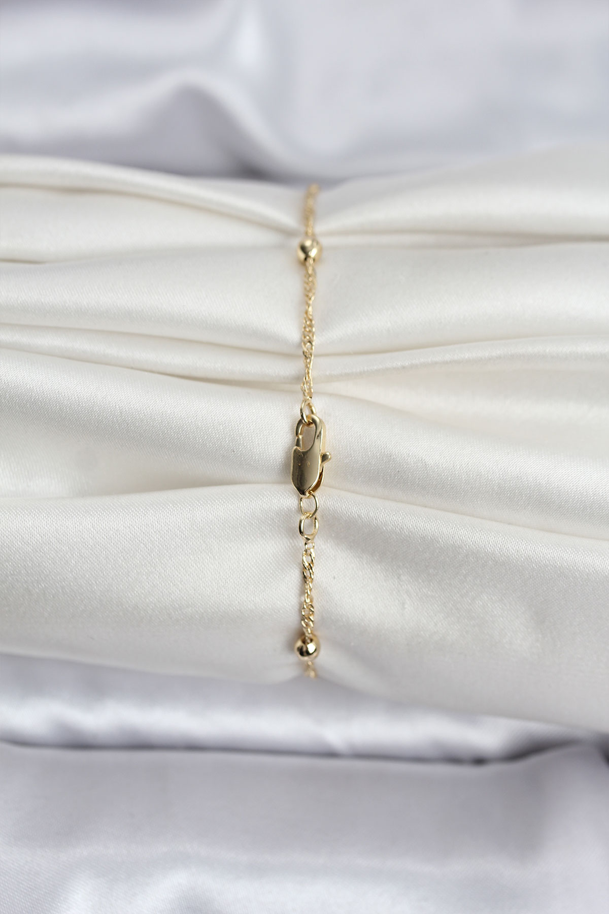 14K Gold Renk Kaplama Topçuklu Model CM Kadın Bileklik