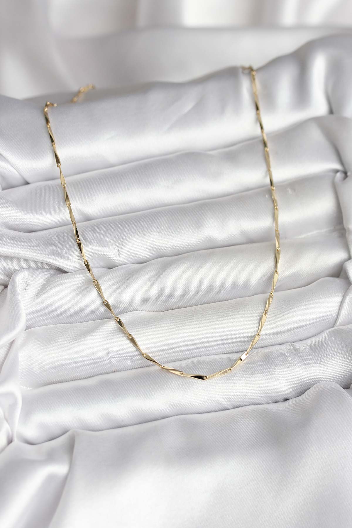 14K Gold Renk Kaplama CM Kadın Kolye