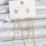 Kutup Yıldızı Model Gold Renk Pirinç Sallantılı Kadın Küpe