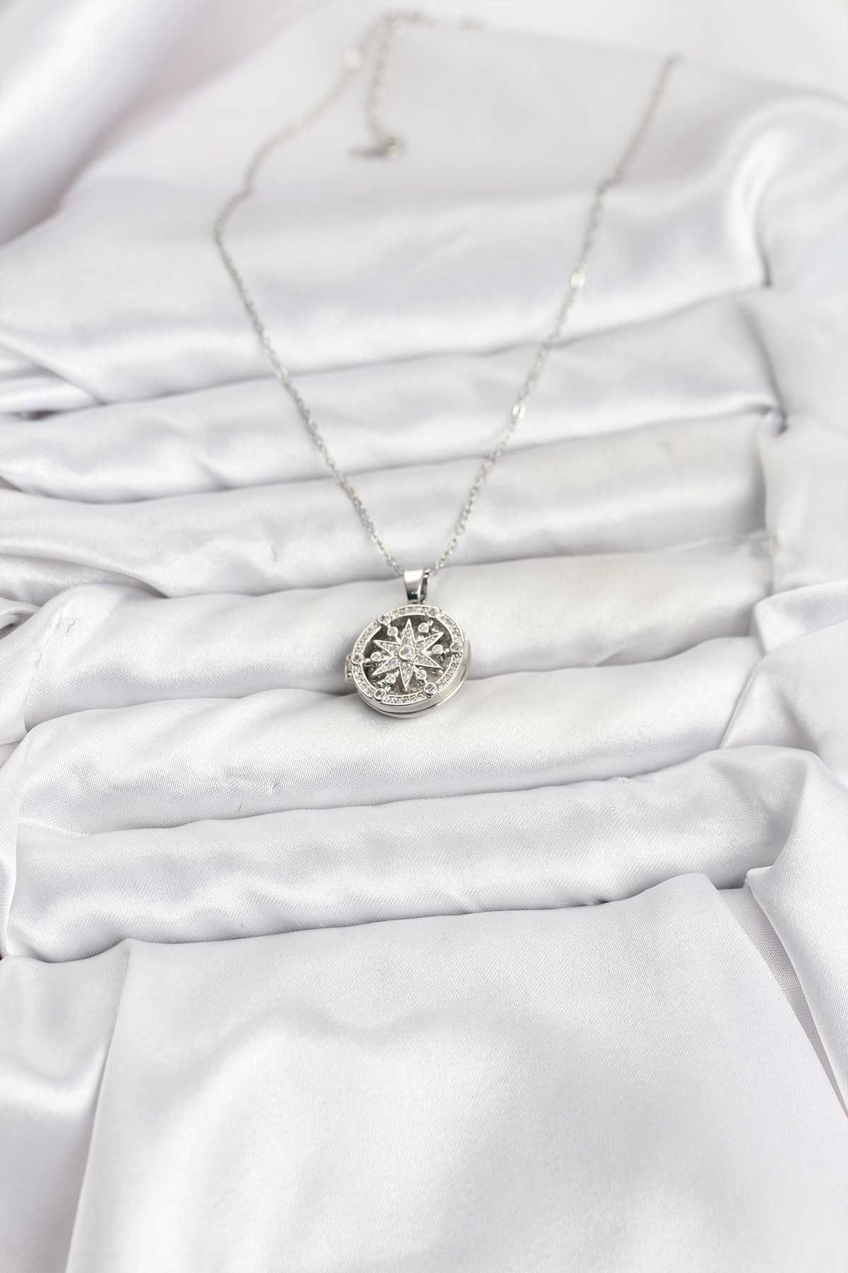 316L Çelik Zincir Gümüş Renk Kutup Yıldızı Kapaklı Model Kadın Kolye