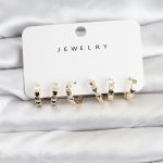 Gold Renk Pirinç Minimal Kalp Detaylı Kadın Küpe Seti