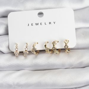 Gold Renk Pirinç Yıldız Modelli Kadın Küpe Seti