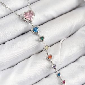 Pirinç Renkli Zirkon Taşlı Kalp Model Gümüş Renk Kadın Y Kolye