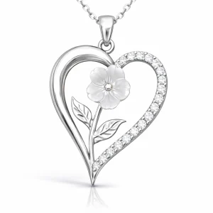 Gümüş Kalpli Beyaz Gül Kadın Kolye