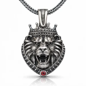 Gümüş Taçlı Aslan Figürlü Erkek Kolye
